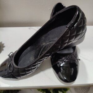 Dressbarn black wedge shoes